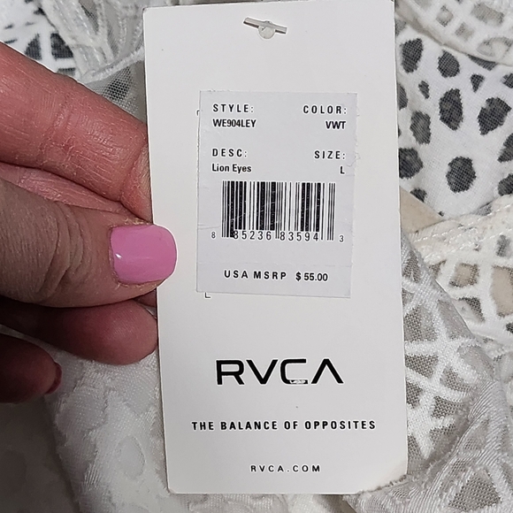 RVCA NWT Lion Eyes White Tank Top from Buckle Size Large Lightweight Beachy - Picture 10 of 16